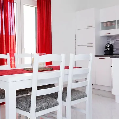 Katica Apartamento Bol