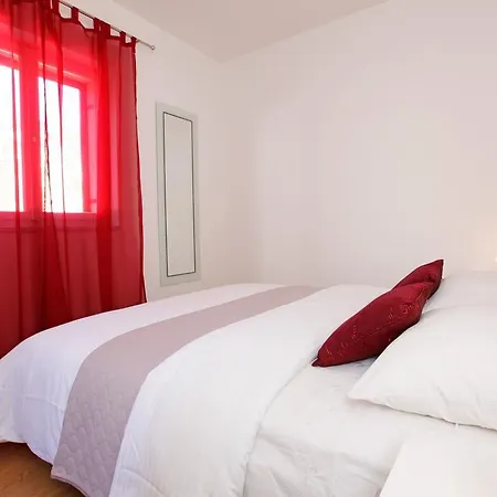 Katica Apartamento Bol