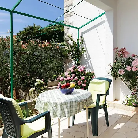 Katica Apartment Bol