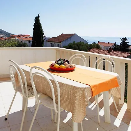 Katica Apartment *